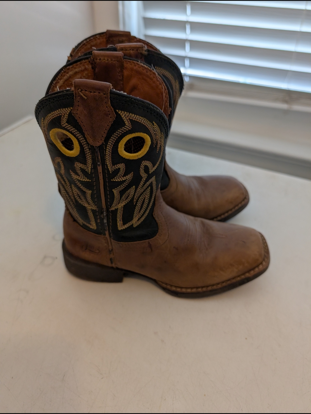 Justin Western Boots Size 13.5D